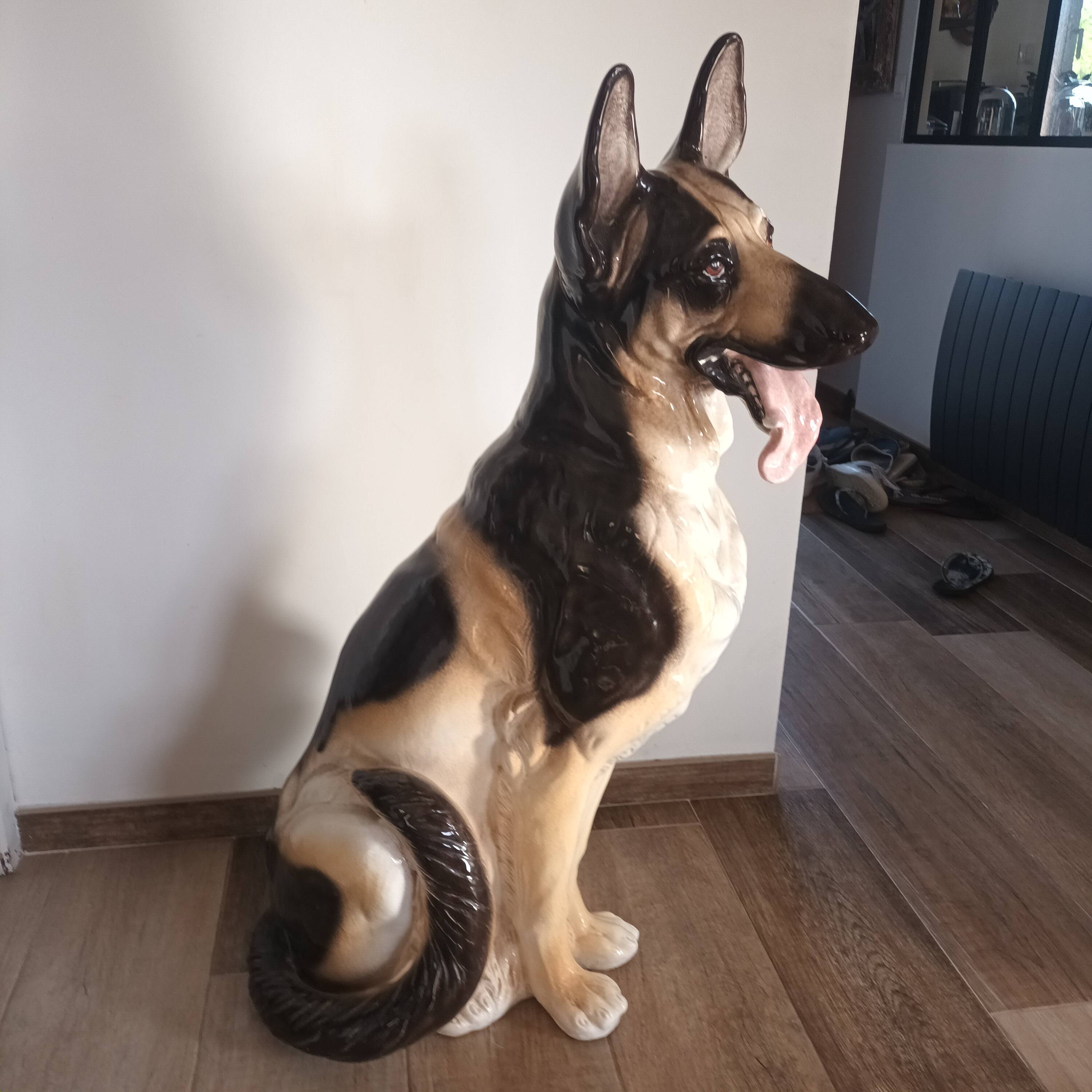 Chien Berger Allemand en faïence