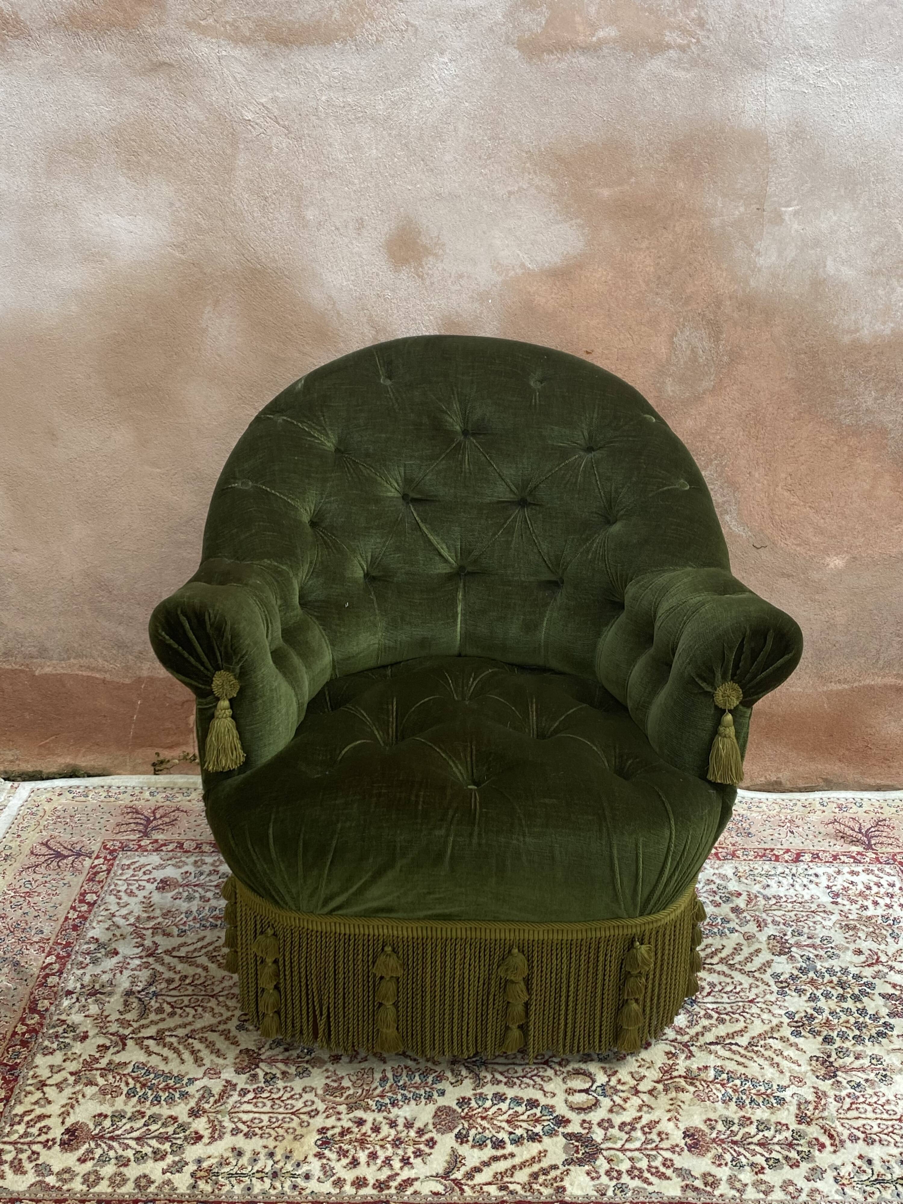 Velvet toad armchair
