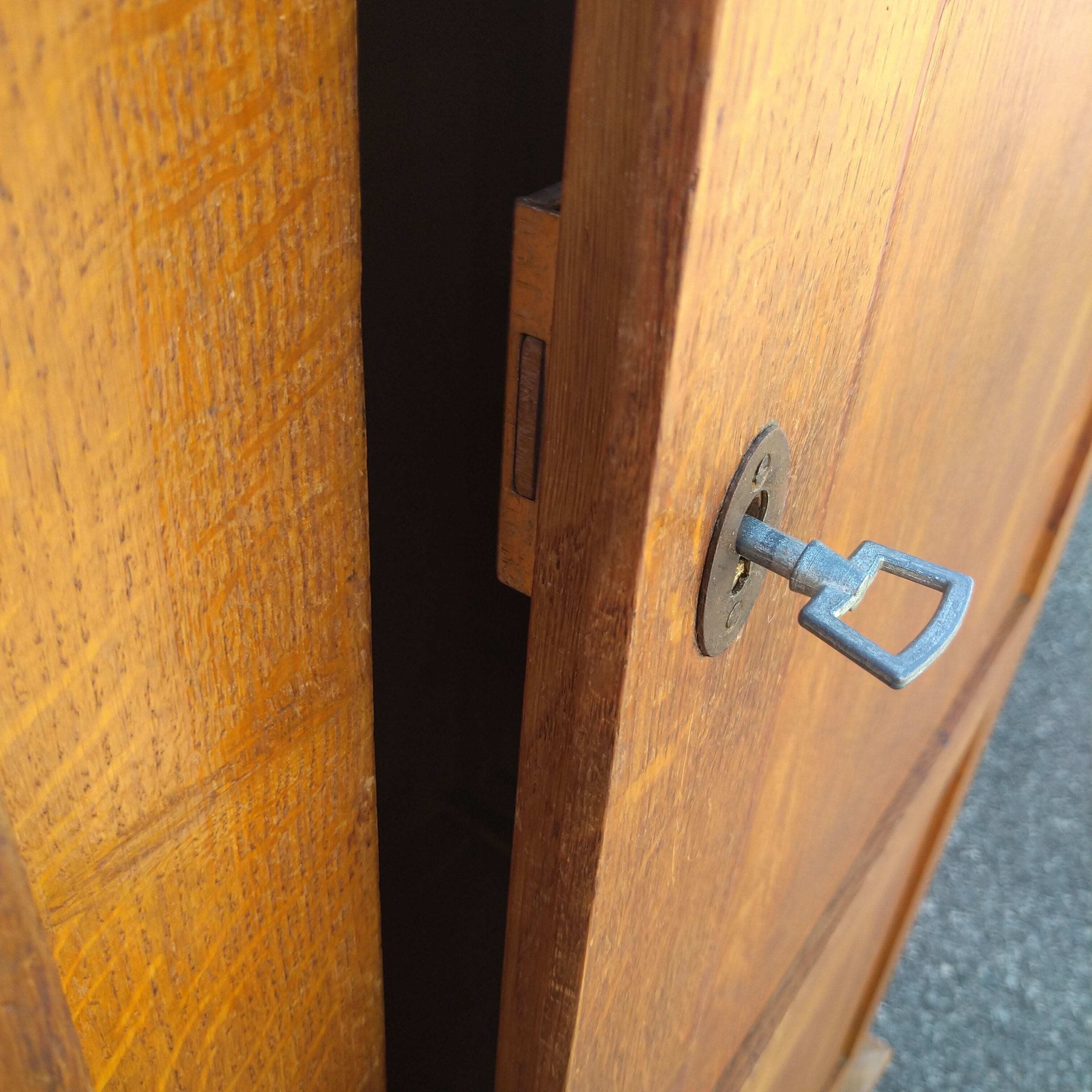 René Gabriel wardrobe