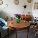 Half moon flap table