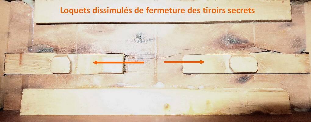 Small Port Desk in Cuban Mahogany, Louis XV – 18th Century