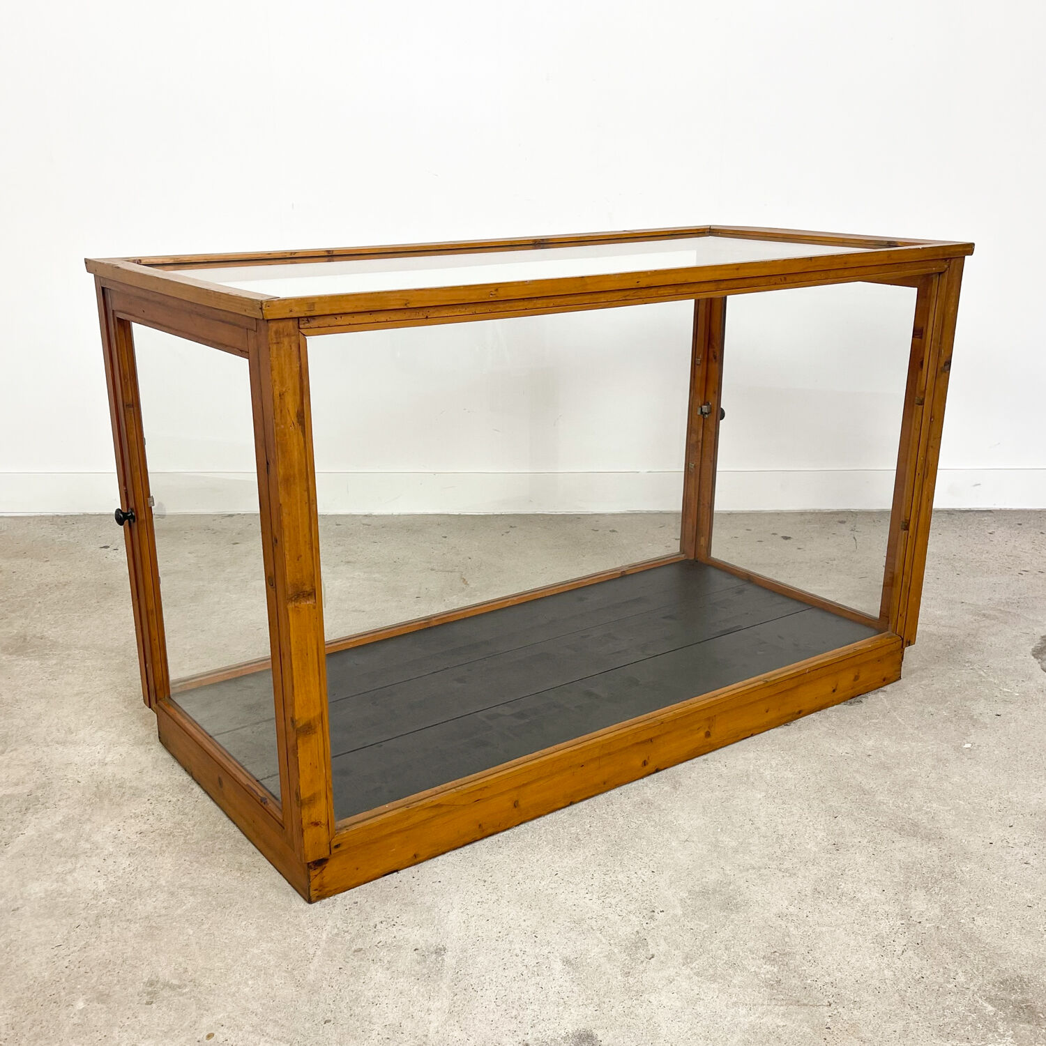 Comptoir de vitrine vintage