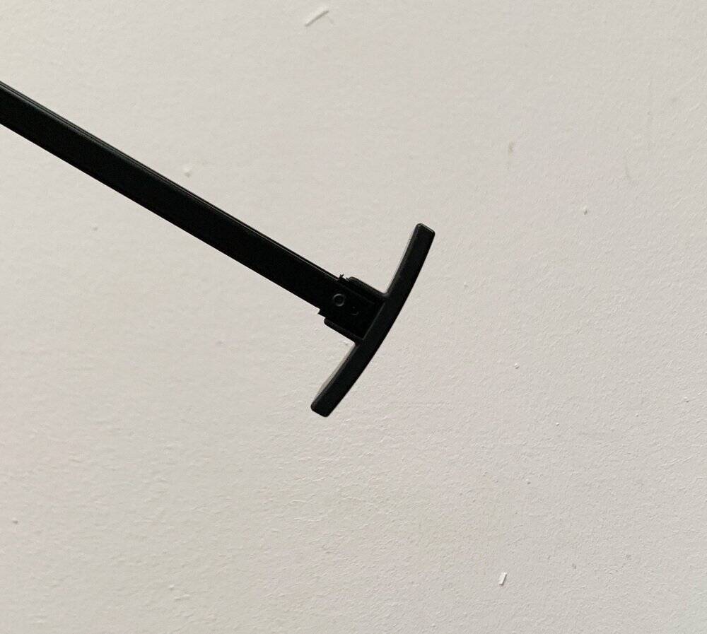 Postmodern Italian Tizio table lamp by Richard Sapper for Artemide, 1970s.