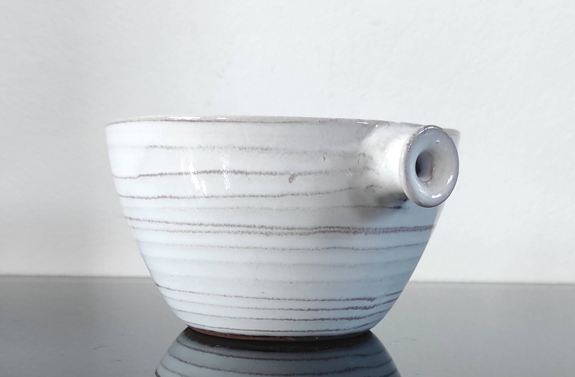 Earthenware bowl with handles in handmade ceramic