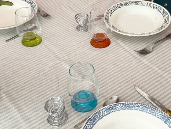 Set of 6 vintage blue and white speckled soup plates