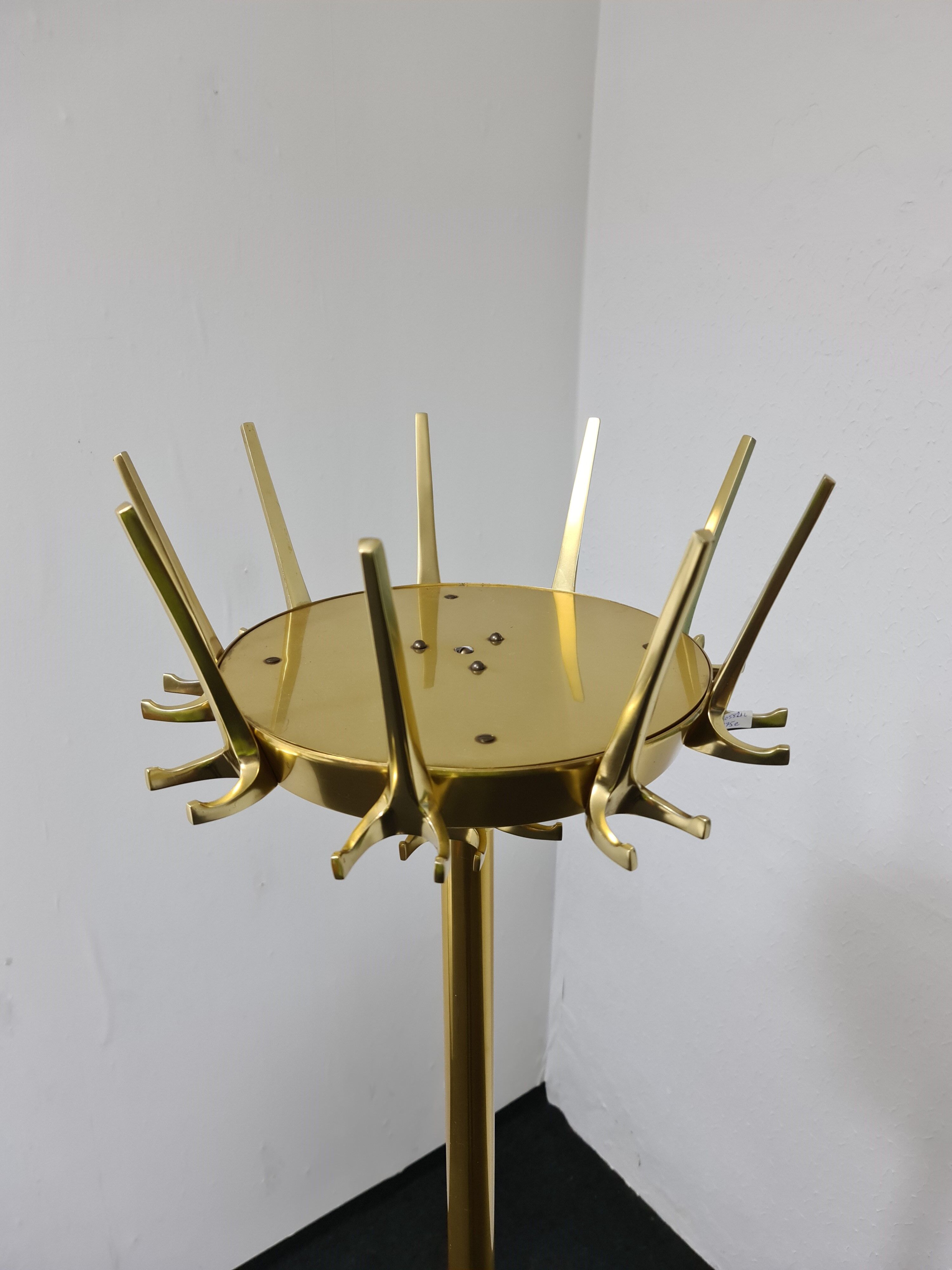 Vintage metal hat and coat rack