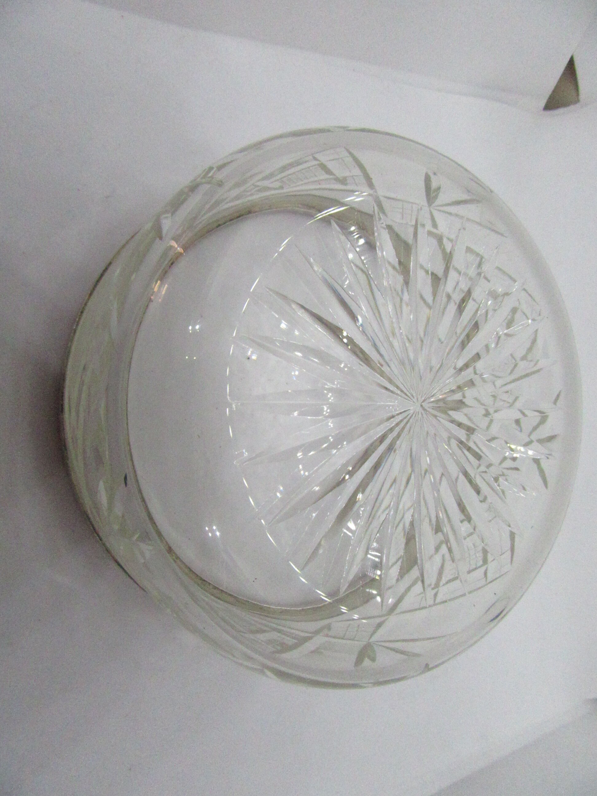 Crystal cutting and Metal agented cup