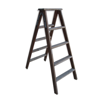 Old scale