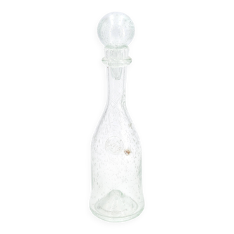 Bouteille carafe en verre bullé transparent de Biot, années 70
