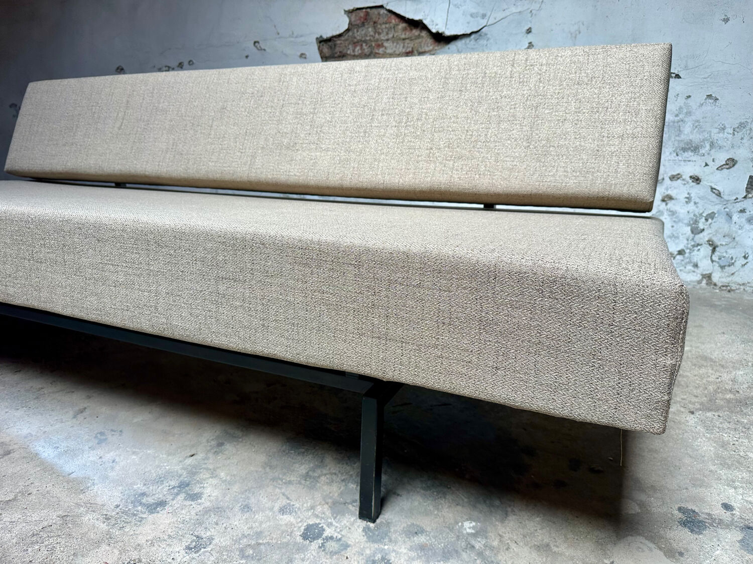 Martin Visser BR02 original sofa bed – Fully restored