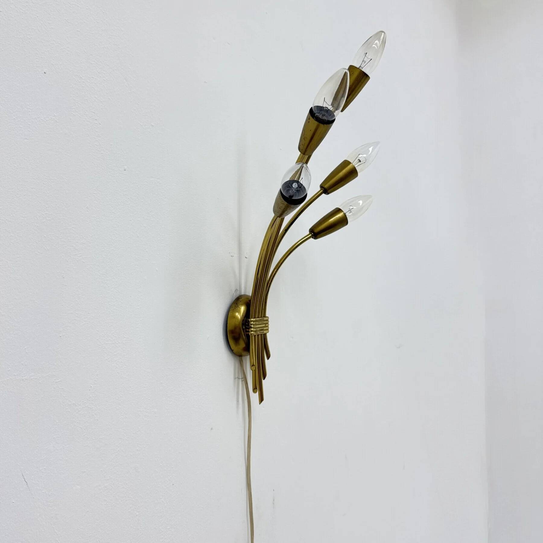 Mid-century brass wall light sconce, 1950s