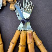 Bamboo tableware set