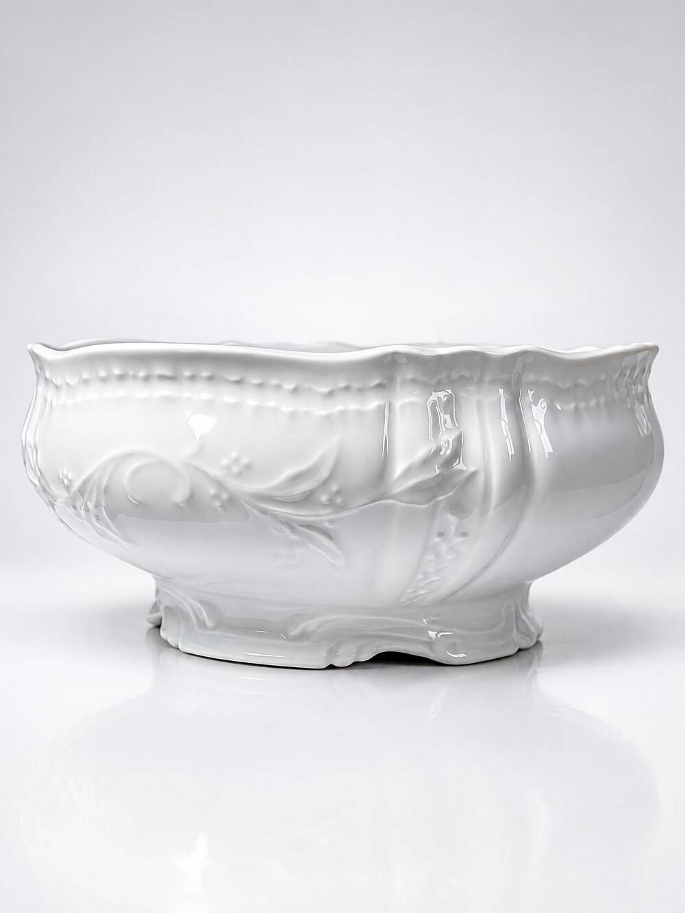 Vintage large salad bowl attributed to Bernardaud, Louvre model, Limoges porcelain.