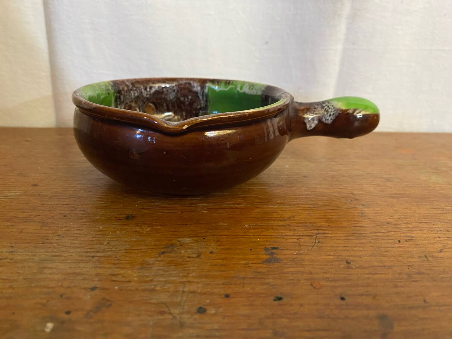 Poêlon vide poche ancien vallauris céramique verte marron caquelon vin