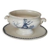 Gravy boat