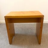 Pine stool - les Arcs - Charlotte Perriand