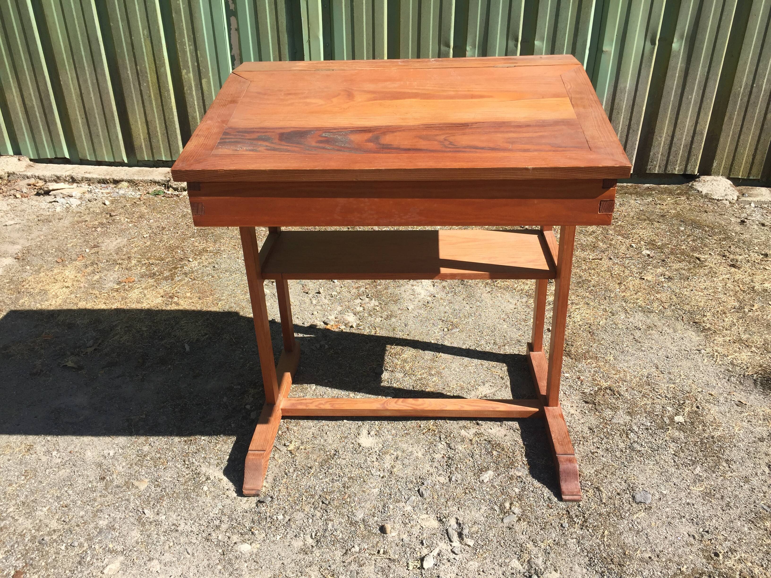 Vintage pitchpin slope desk