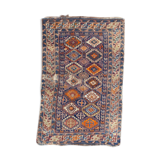 Pretty old Caucasian chirwan carpet of the 19th century  115x176cm