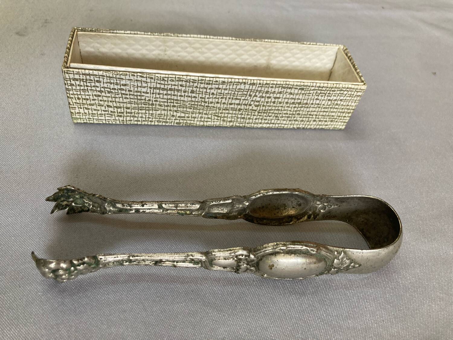 Sugar tongs