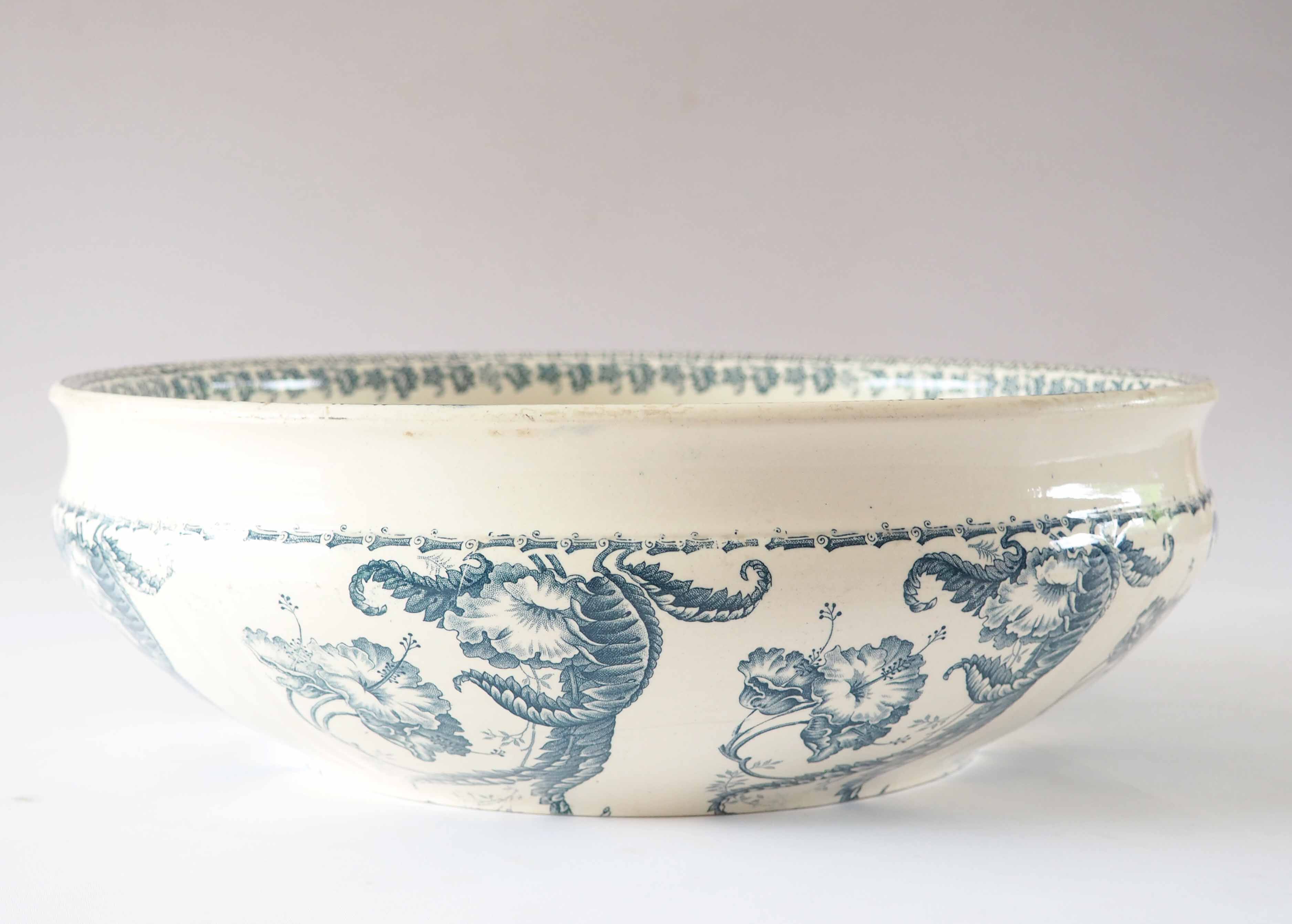 Salad bowl iron earth