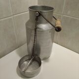 Pot à lait ancien
