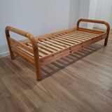 Lit simple en pin, Scandinavie