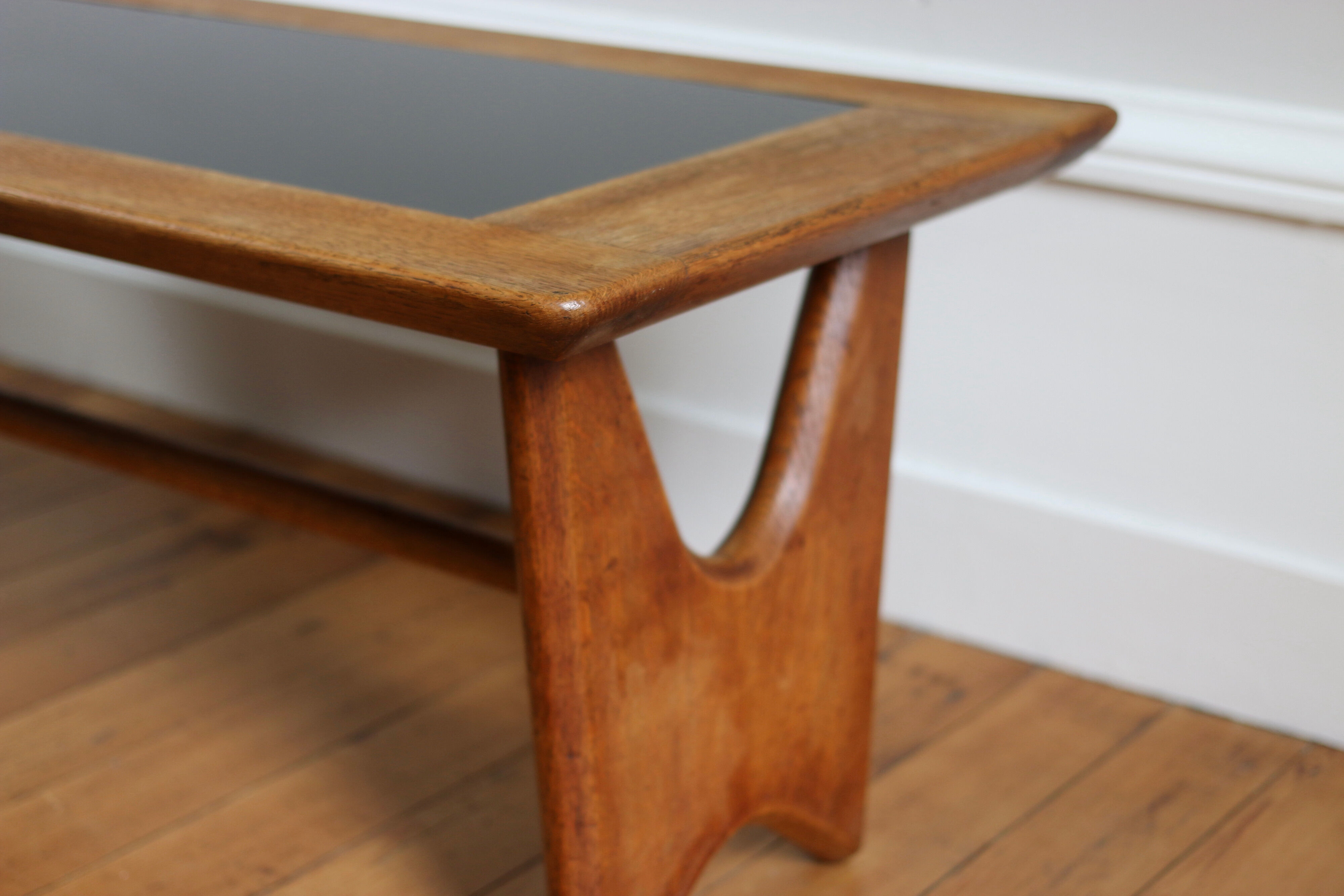 Table basse vintage 1950 Guillerme et Chambron "Votre Maison"