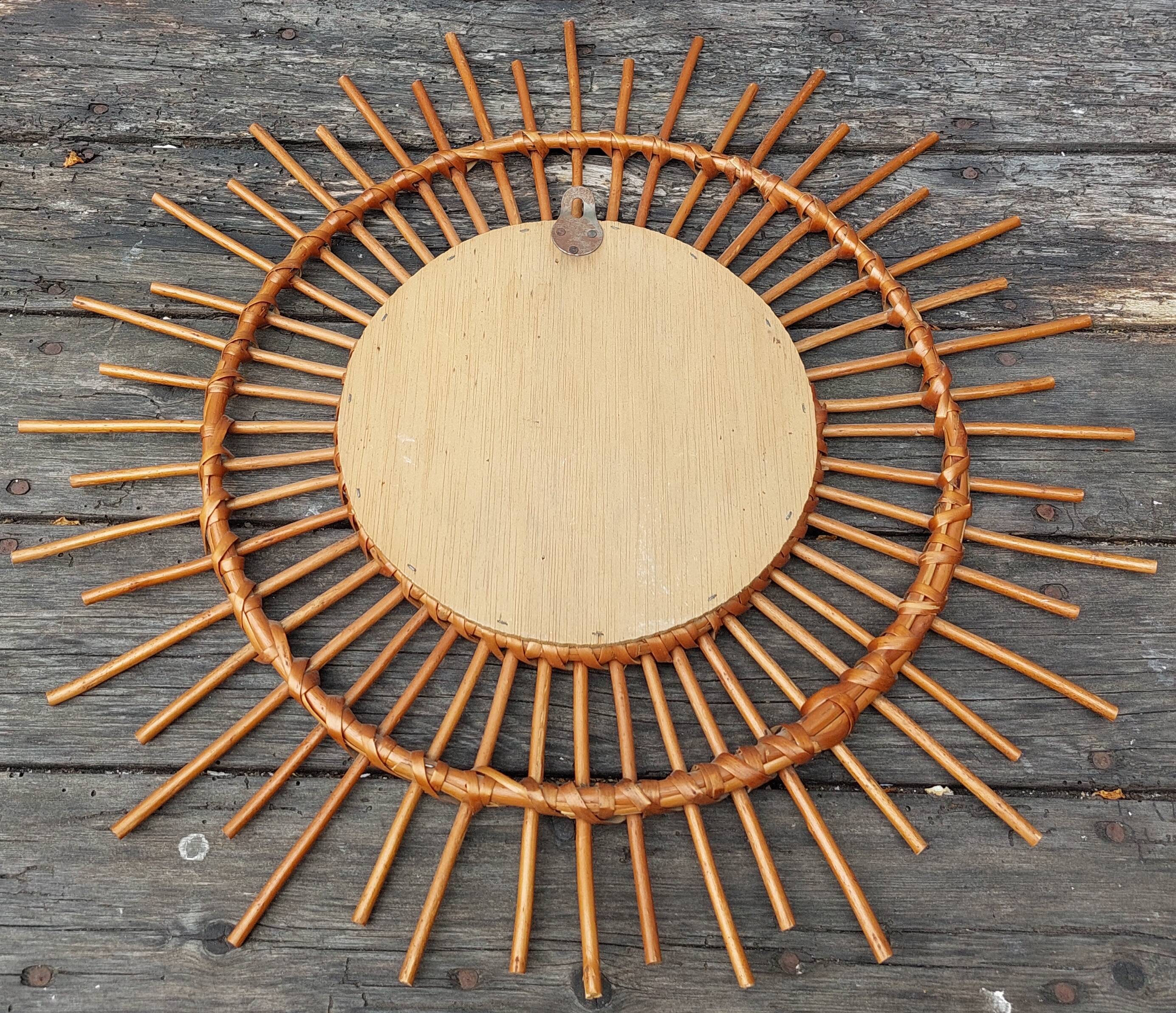 Rattan sun mirror 50 x 50 cm
