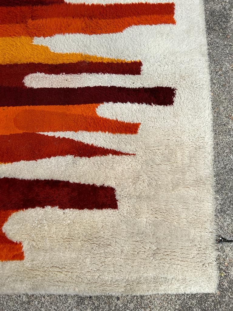 Large scandinavian wool carpet circa 1970 dimensions 300 x 200 cm