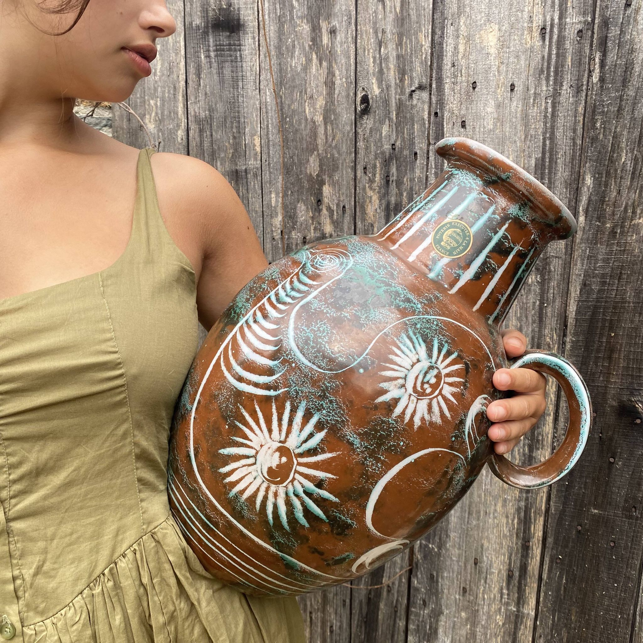 Vase en céramique fait main Mongolfier, signé Yvon Roy 1960