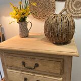 Solid oak chest of drawers