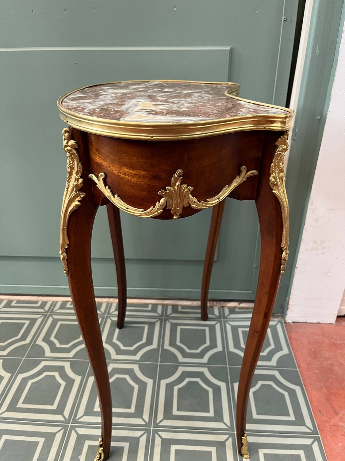 Table d'appoint Louis XV