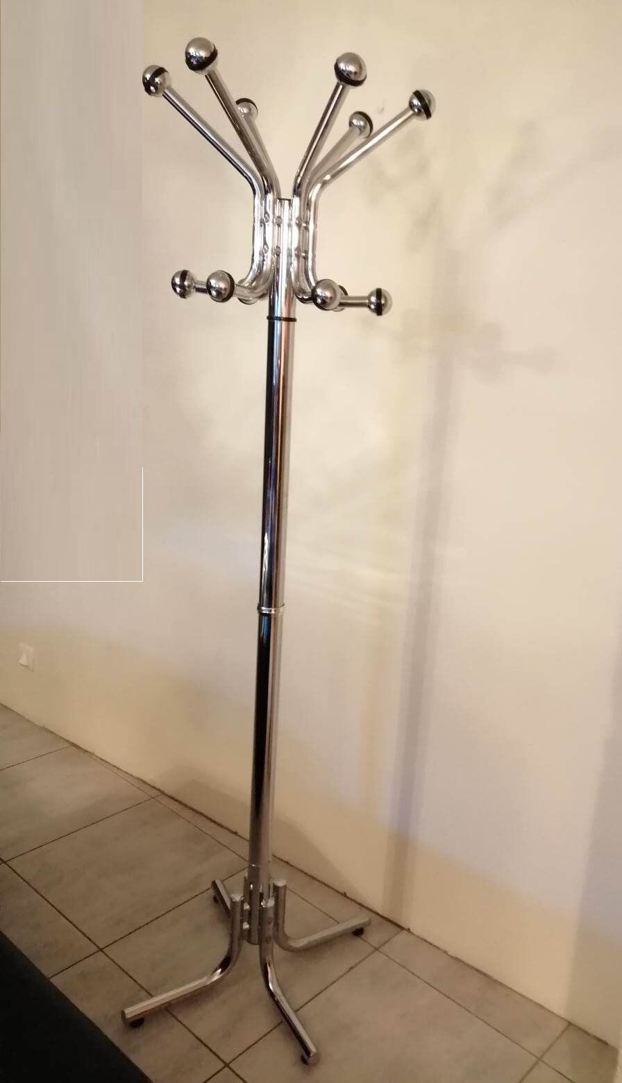 80s parrot coat rack