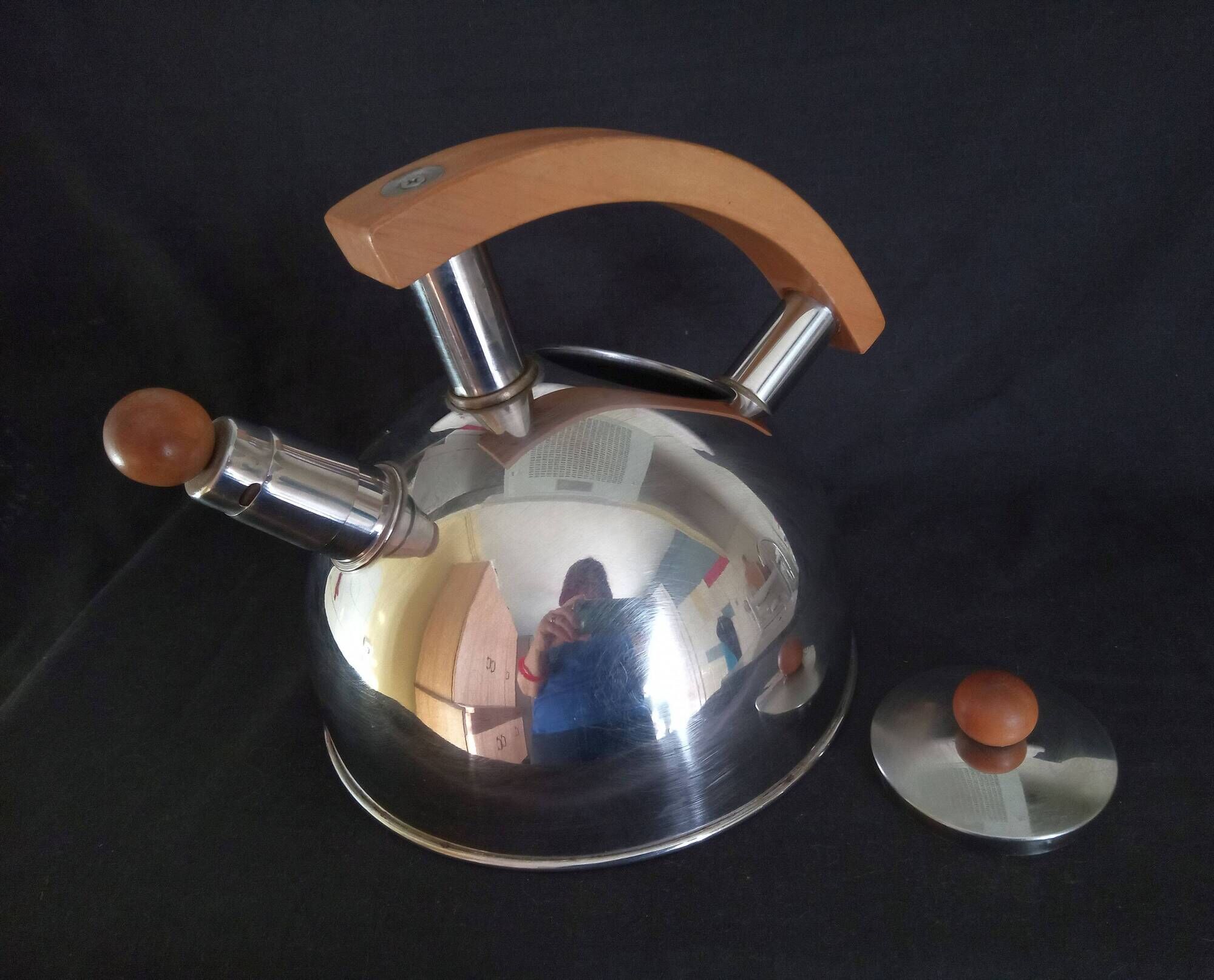 Art Deco manual kettle in stainless steel and wood, cap. 2L, 1930s