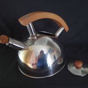 Art Deco manual kettle in stainless steel and wood, cap. 2L, 1930s