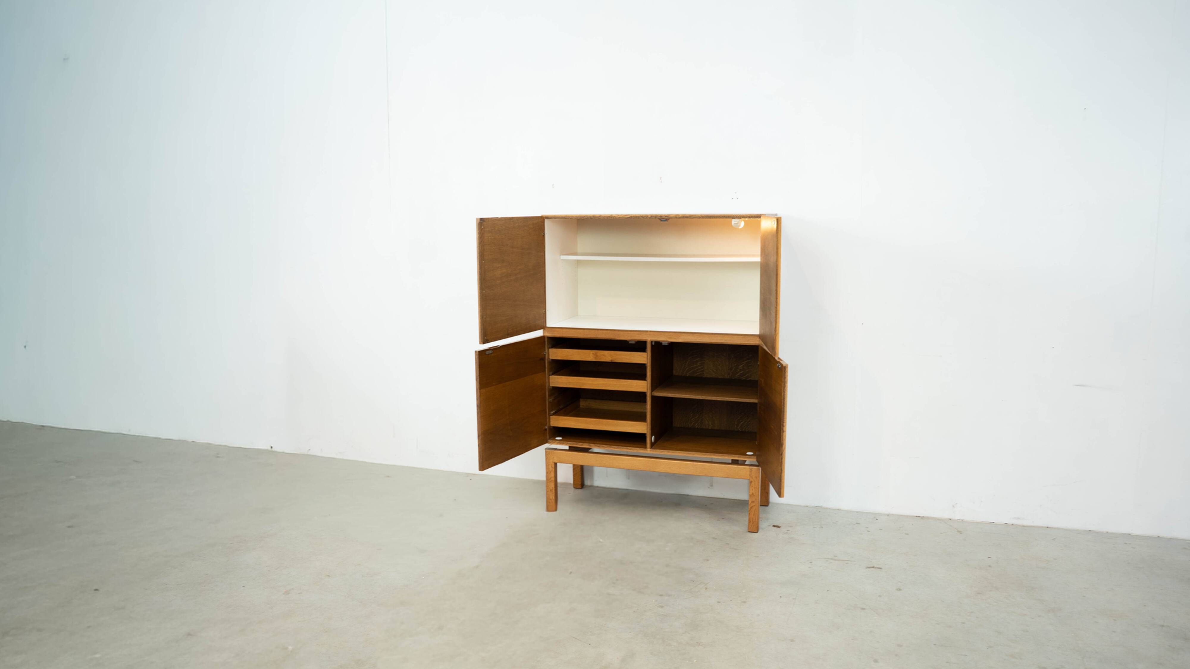 Belgian "Vanda" highboard