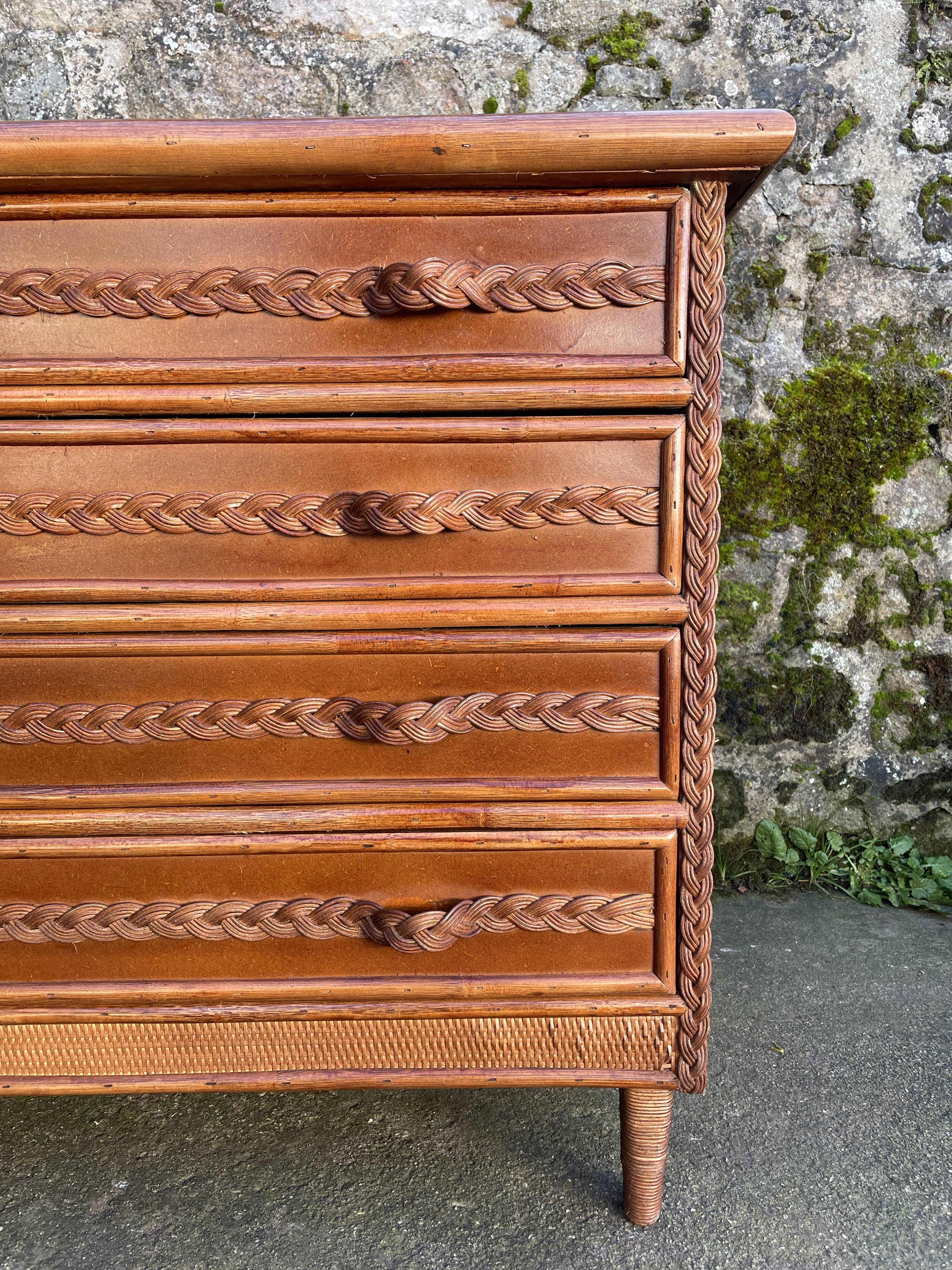 Commode bois et rotin poignées tressées