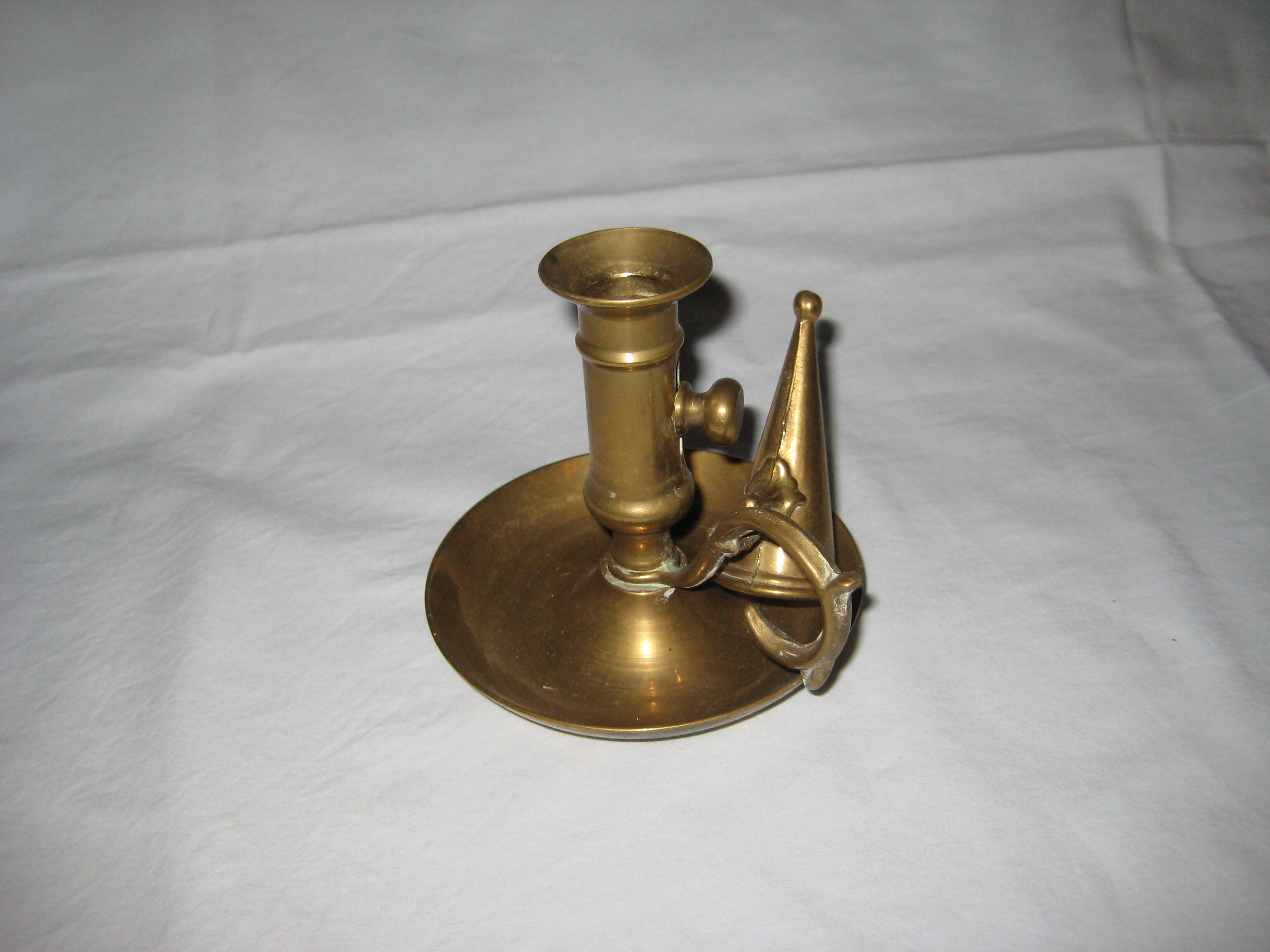 Lot of brass candlesticks