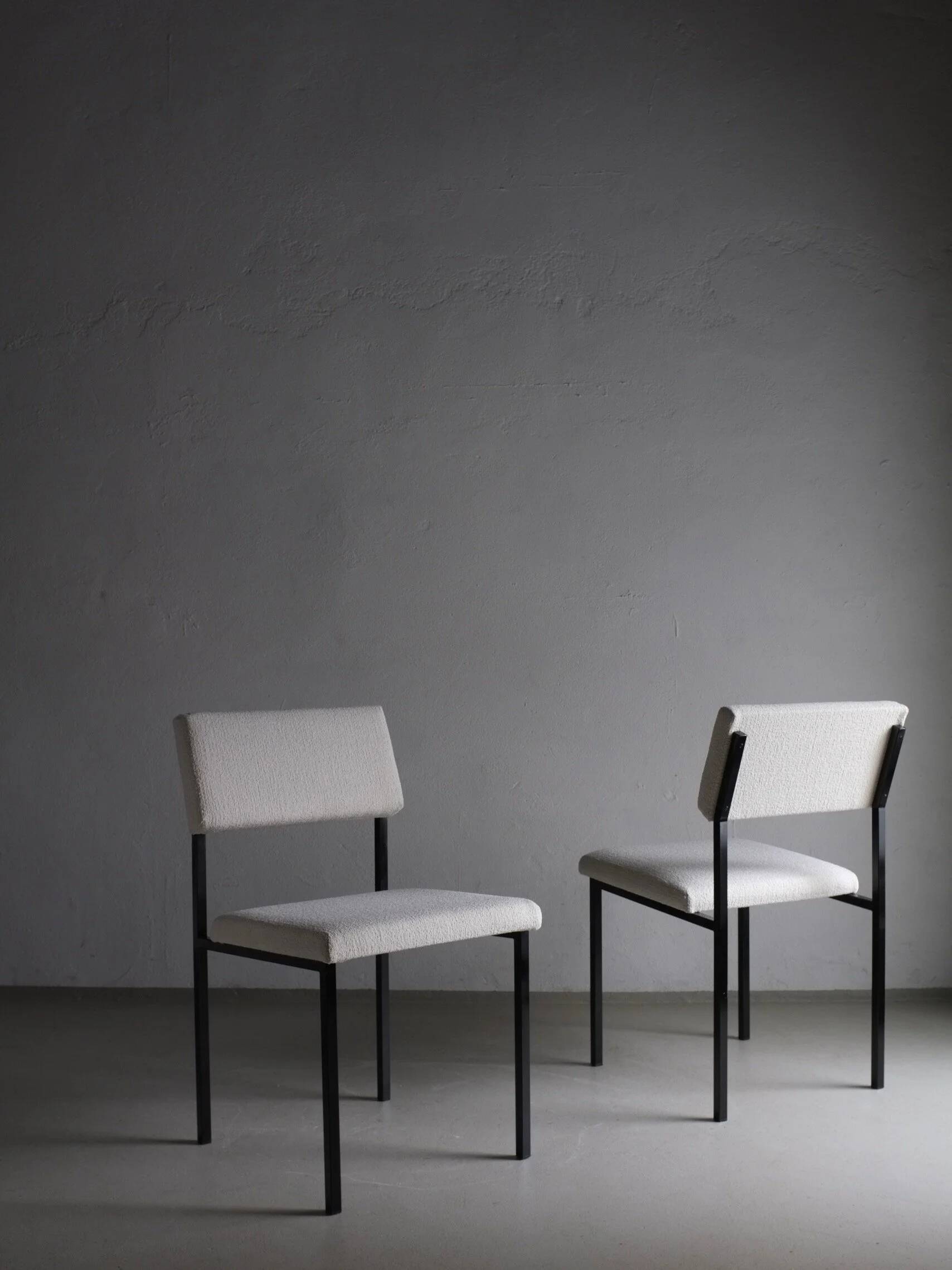 White boucle black metal chairs | Kembo | Netherlands | 1960s