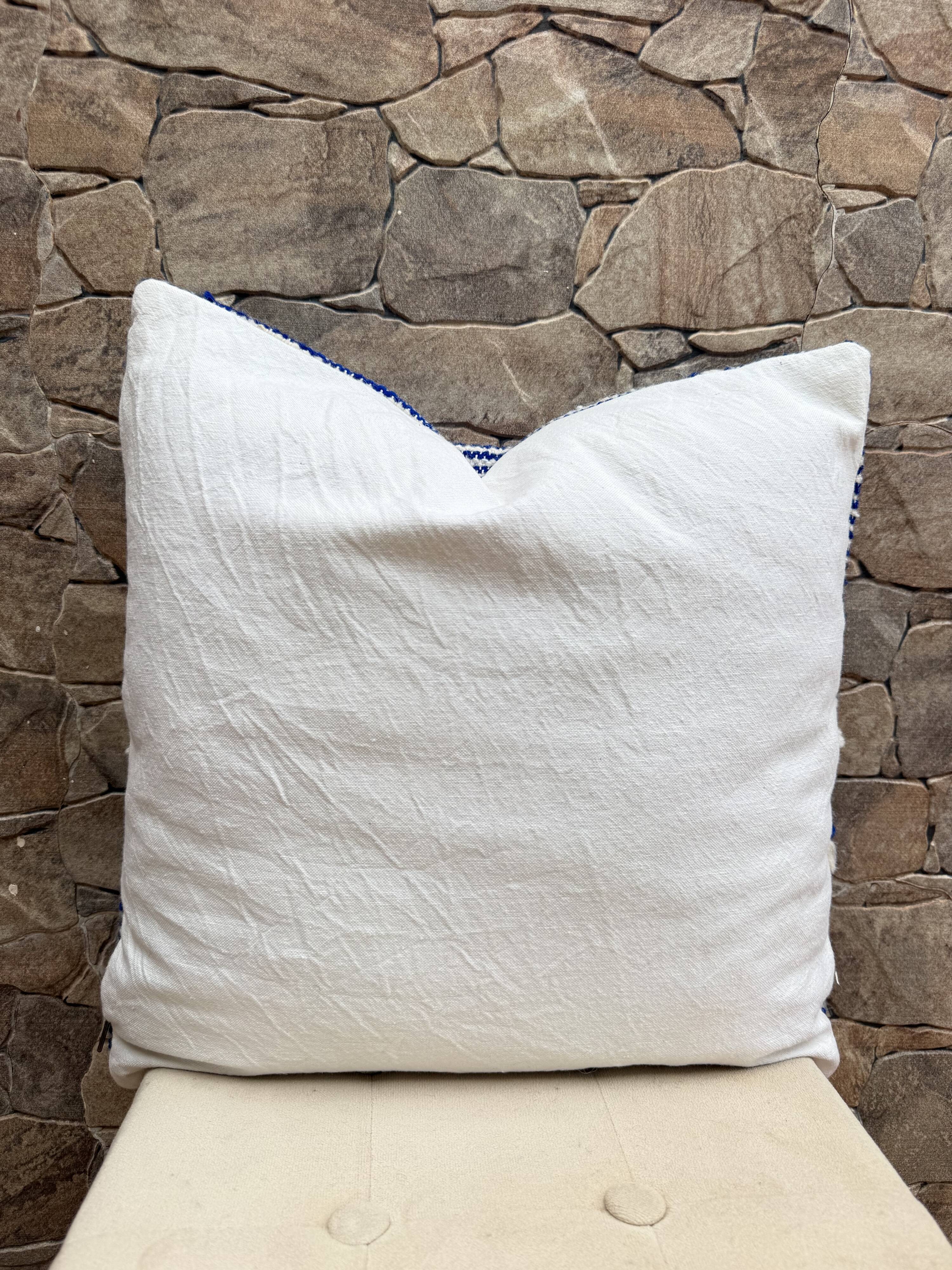 Handmade Berber wool Kilim cushion: Moroccan floor cushion