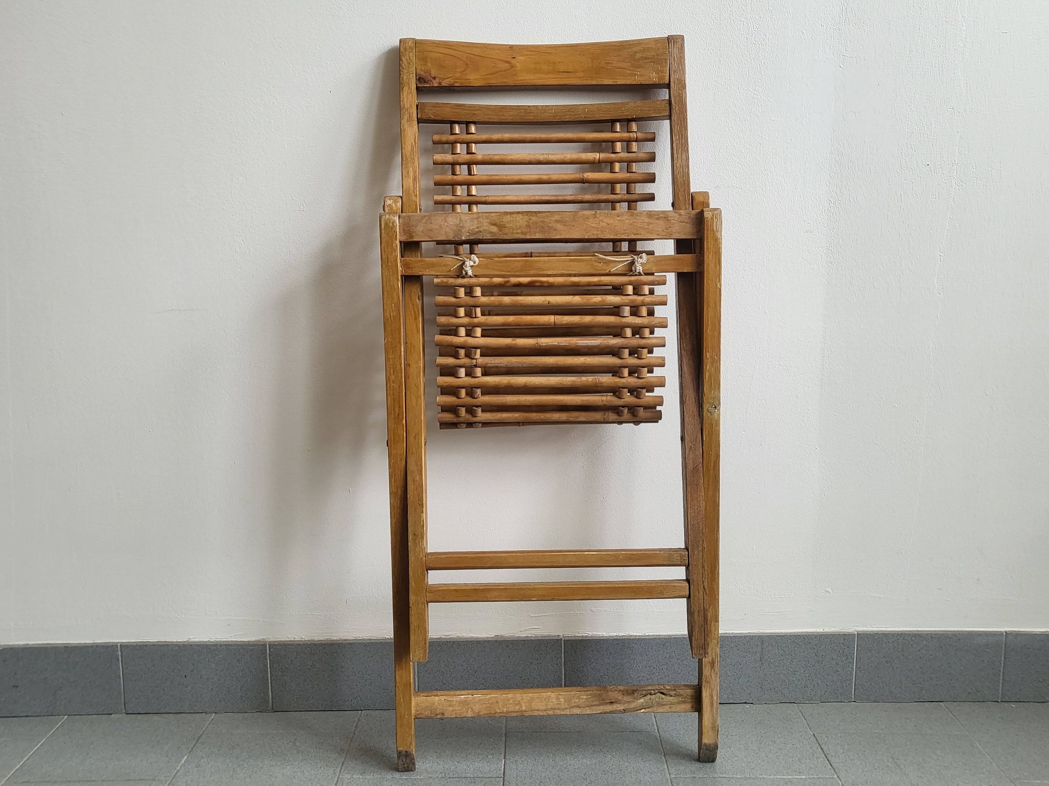 Chaise longue enfant en bambou & hêtre vintage 1950