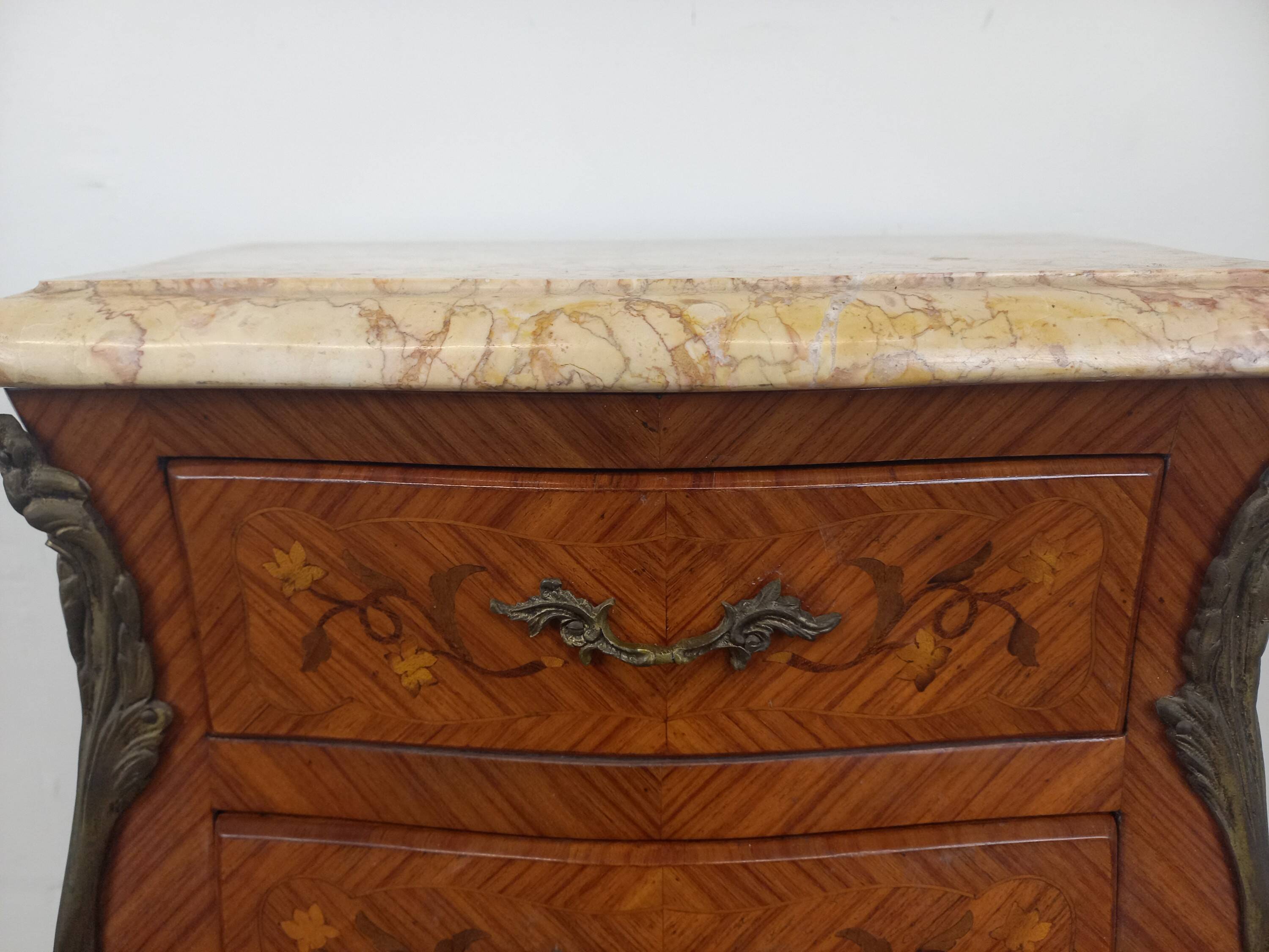 Chevet de style Louis XV