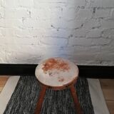 Tripod stool vacher