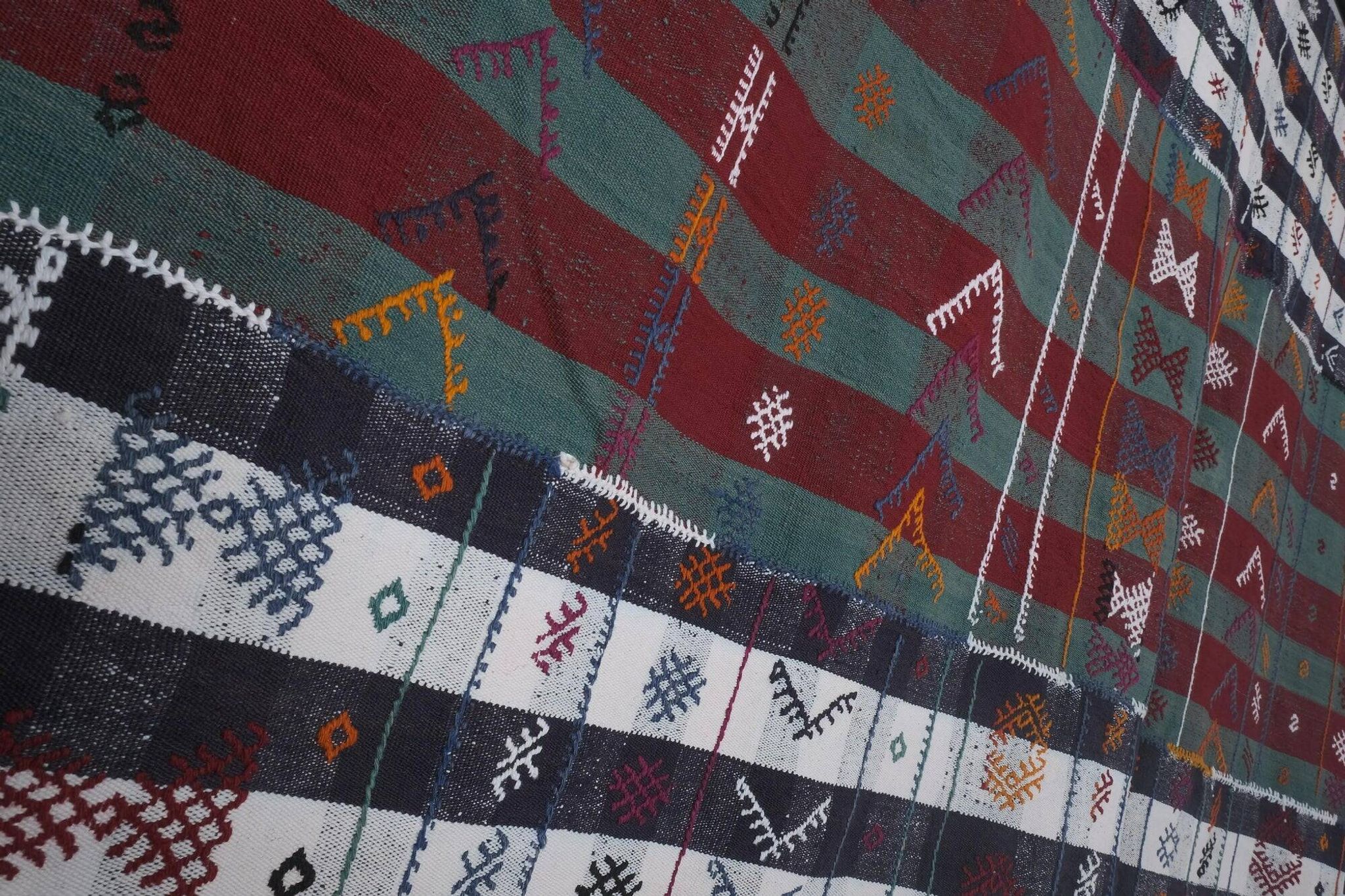 Vintage Turkish kilim, handwoven, 149x263 cm.