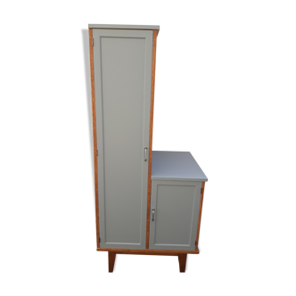 Asymmetrical cabinet