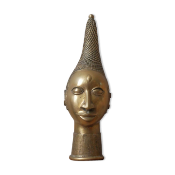 Bronze art africain objet de décoration ethnique tribal fabrication artisanale tête de reine bénin