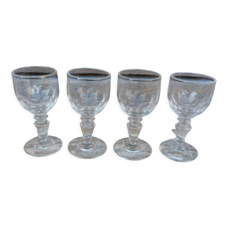 Set of 4 glasses with old crystal legs for liqueur