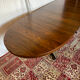 Table ovale extensible en placage d’orme