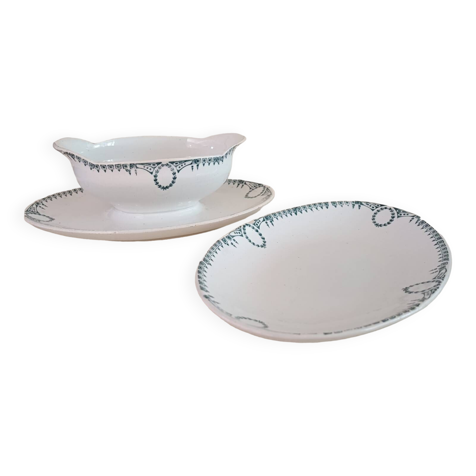 Ravioli and gravy boat Saint Amand iron earth