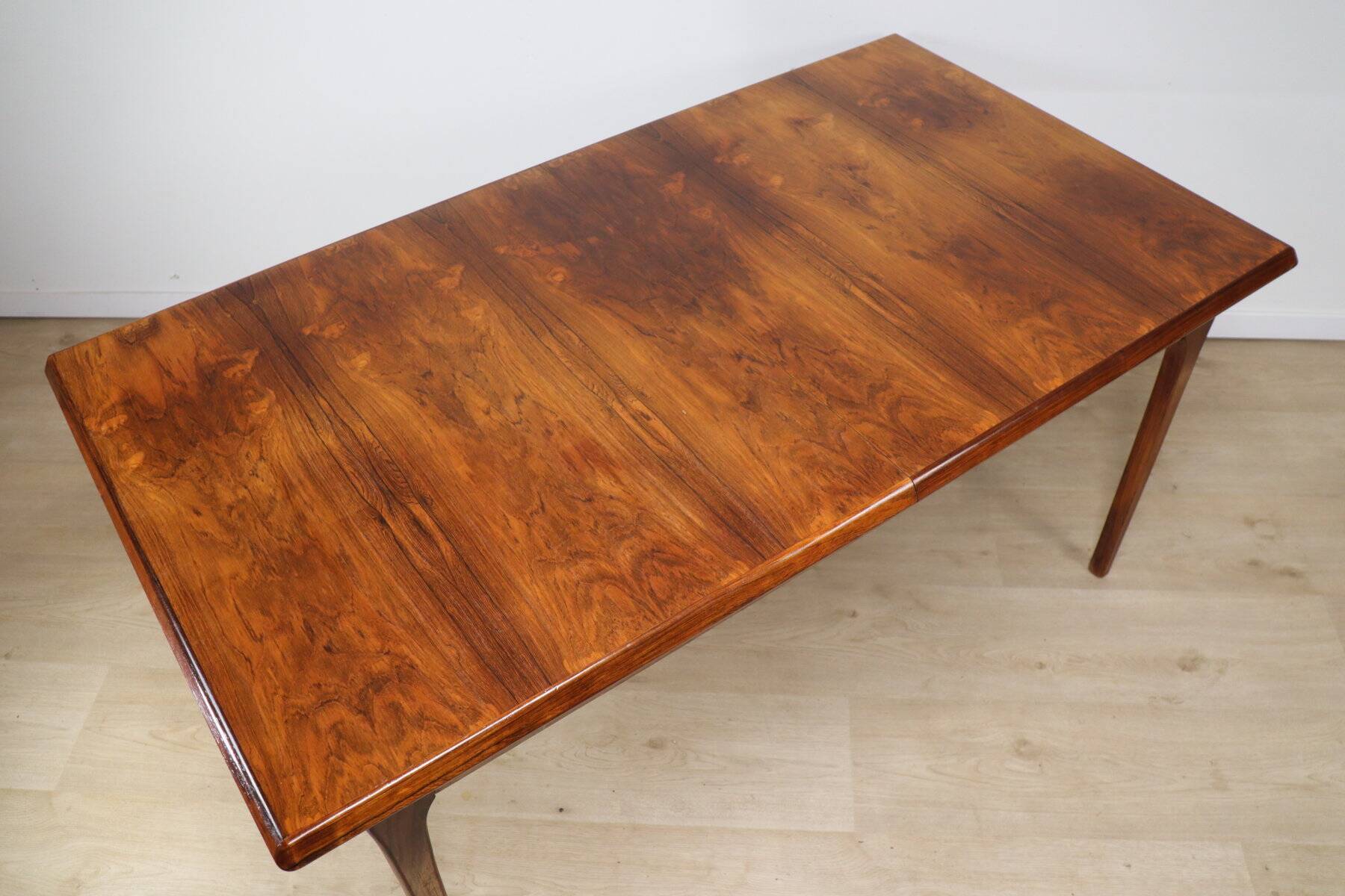Scandinavian extendable rosewood dining table, 1960s